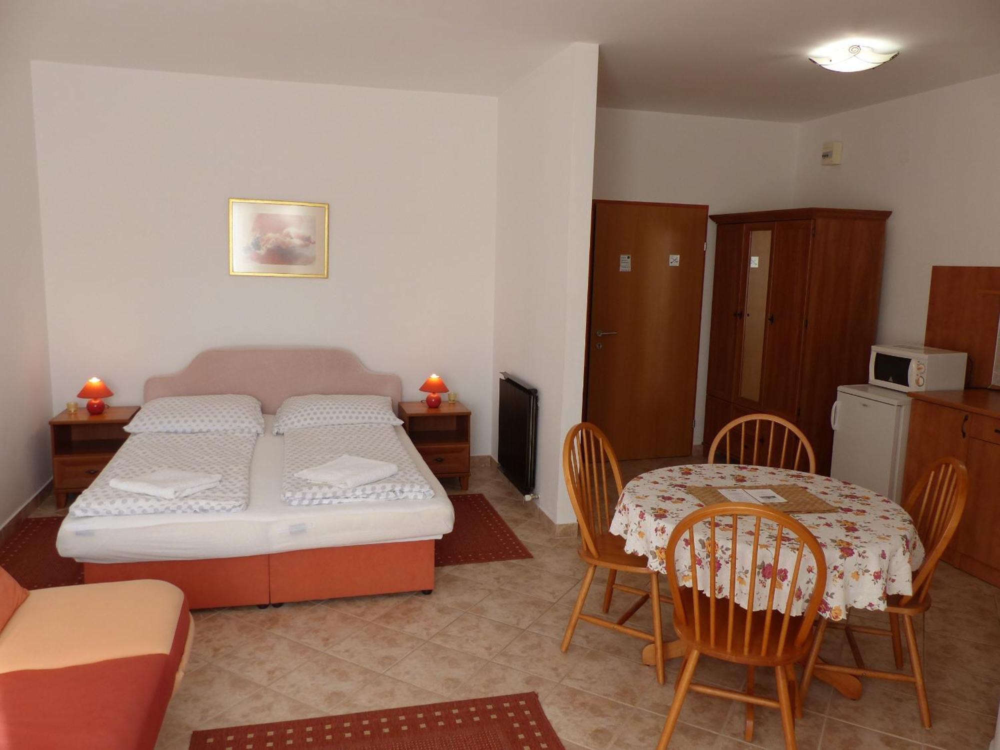 Toscana Lakeside Apartments I - II Family Friend Siofok Room photo