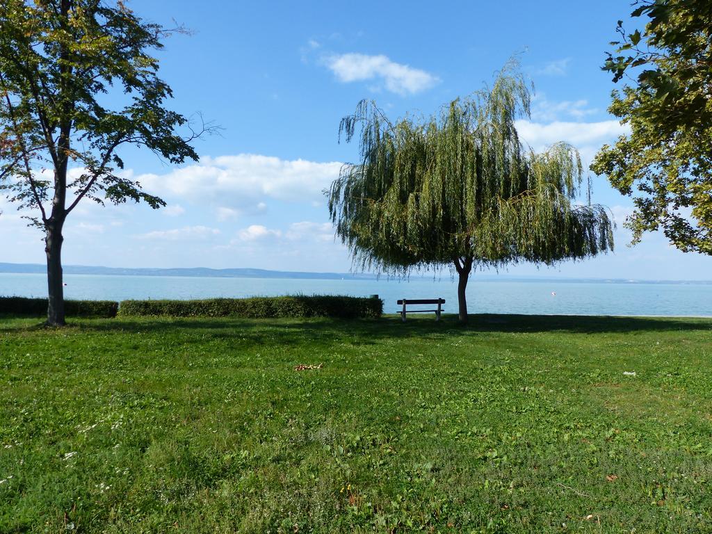 Toscana Lakeside Apartments I - II Family Friend Siofok Exterior photo