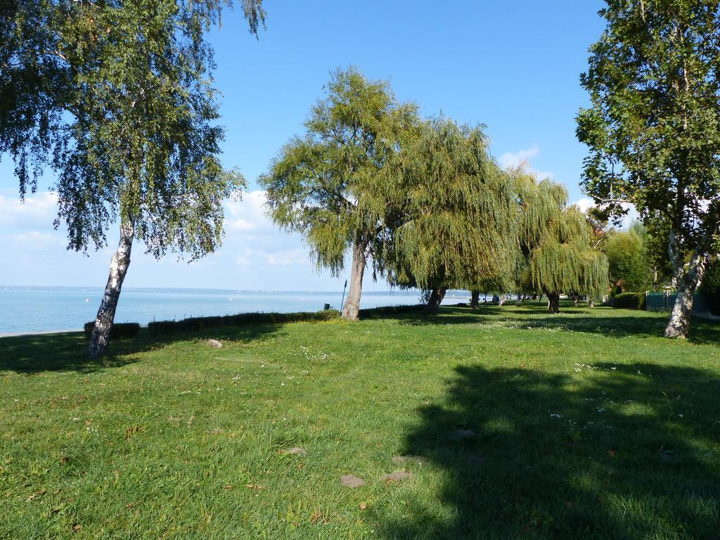 Toscana Lakeside Apartments I - II Family Friend Siofok Exterior photo